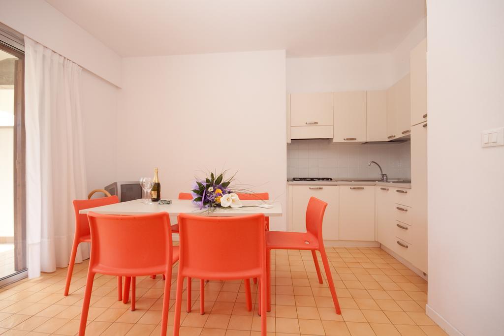 Residence Selenis Caorle Szoba fotó