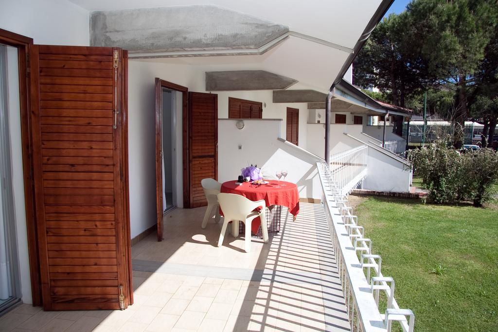 Residence Selenis Caorle Kültér fotó
